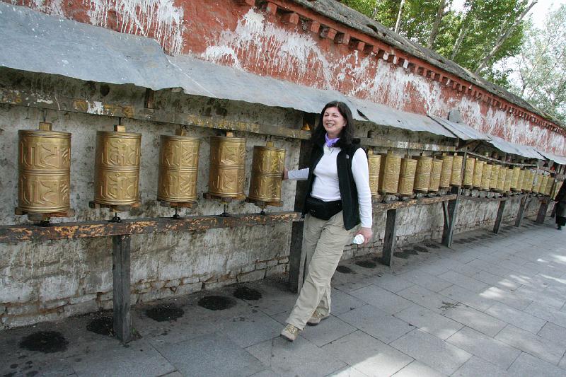 EPV0123.JPG - "HOW MANY WHEELS DID YOU SAY THERE ARE?" - LHASA