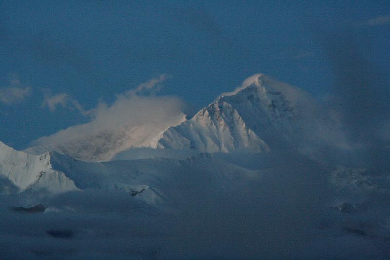 EPV0290.JPG - QOMOLUNGMA PREDAWN - FROM PANG LA