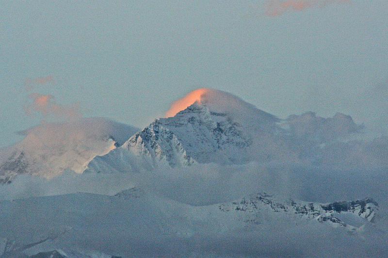 EPV0293-edited-1.jpg - FIRST LIGHT ON QOMOLUNGMA SUMMIT - FROM PANG LA