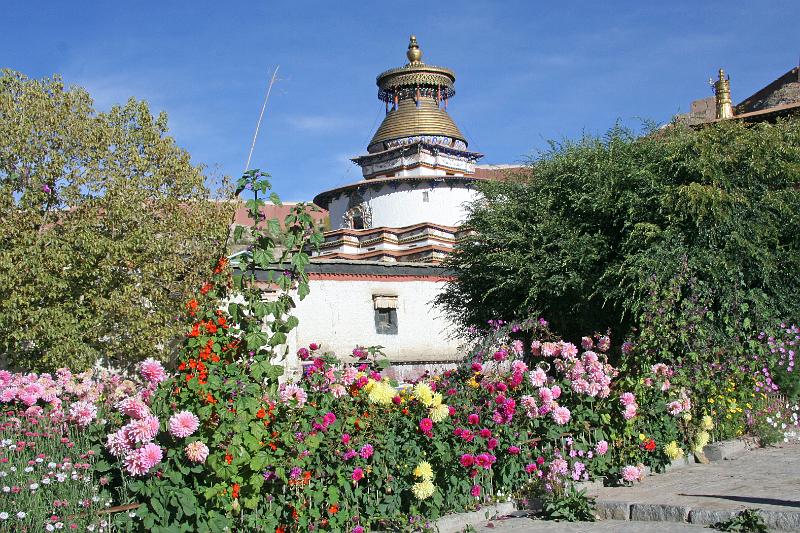 EPV0349-edited-1.jpg - THE KUM BUM, PALKHOR TEMPLE COMPLEX - GYANTSE
