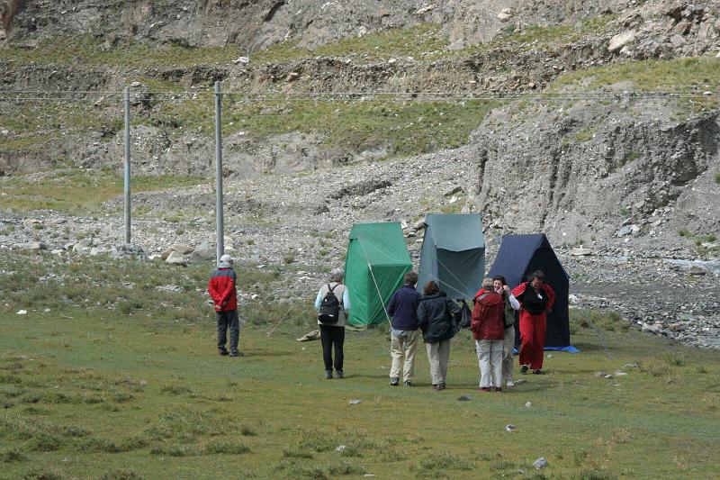 EPV0446-edited-1.jpg - THREE TENTS AND STILL A LINE!!