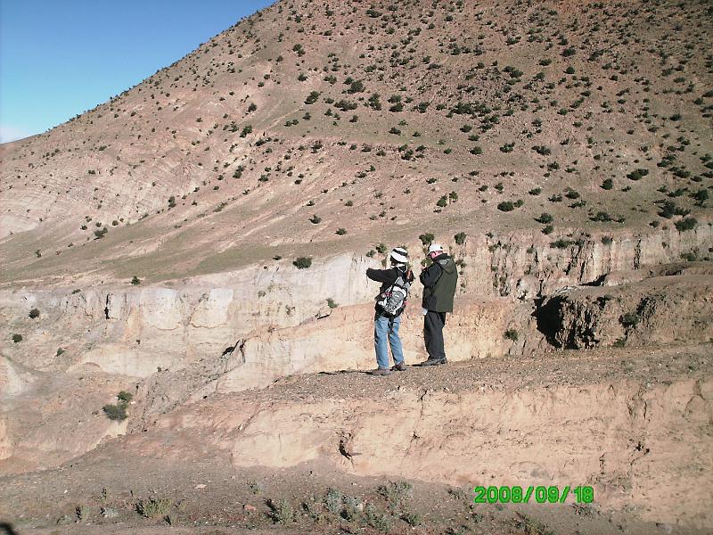 PICT0112.JPG - Watch that first step