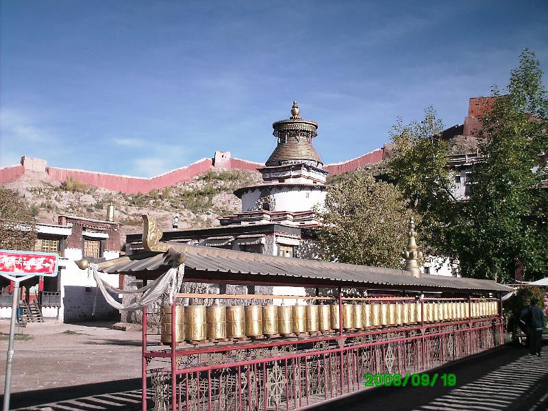 PICT0151.JPG - spin the wheels for salvation