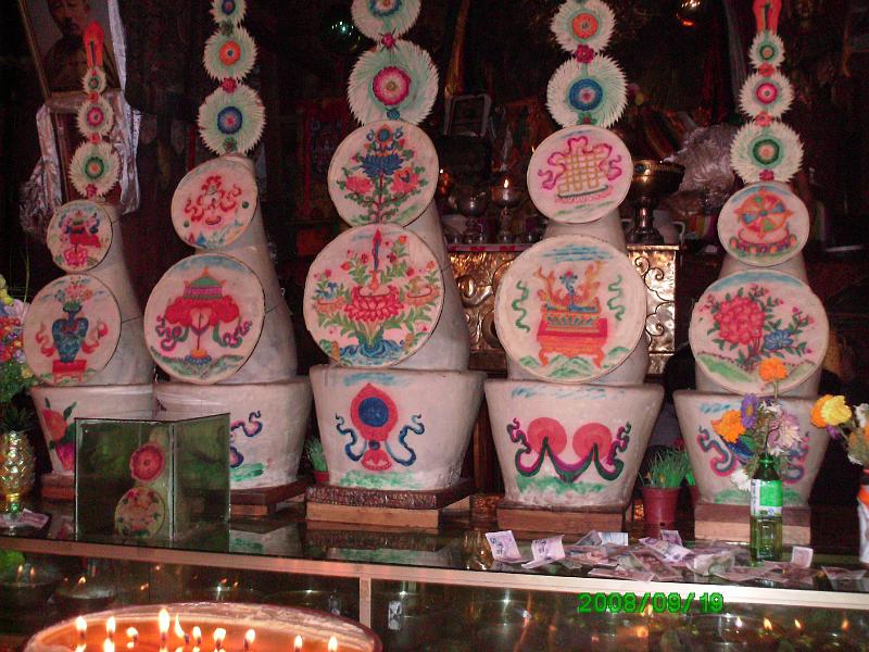 PICT0171.JPG - Yak butter decorations---beauty is temporary