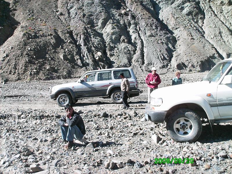 PICT0205.JPG - Are you sure its this way?